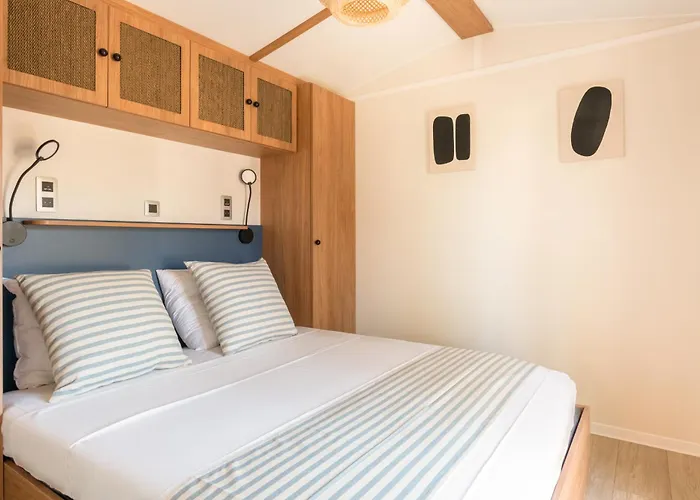 Toison D'or База отдыха 5*